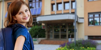 โรงเรียน (School)